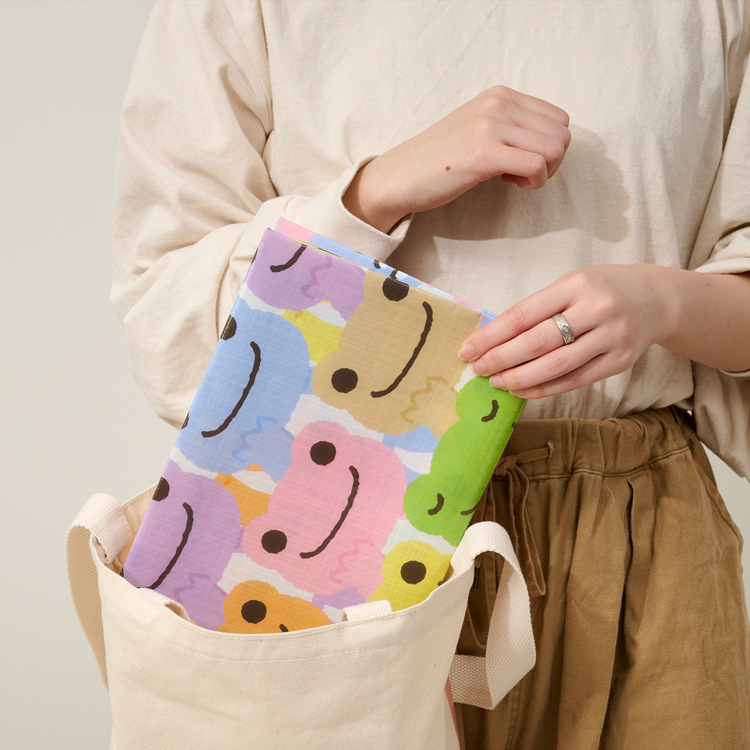 かえるのピクルス レジャーシート